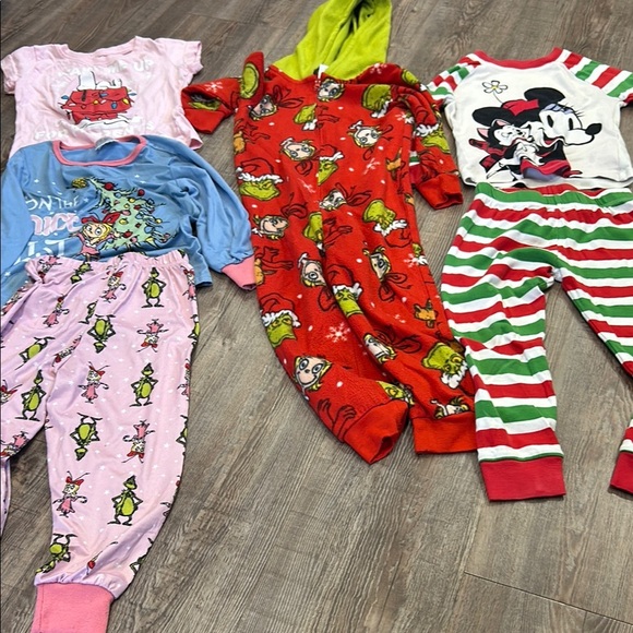 Disney Red Footies One Piece Sleepwear - Picture 1 of 9